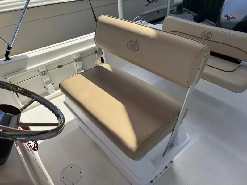 Slide: The Image of NauticStar 19 XS 2019 - 7
