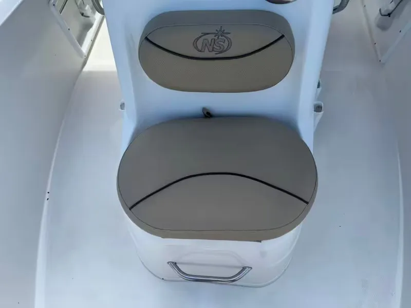 Slide: The Image of NauticStar 19 XS 2019 - 9