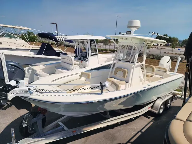 Slide: The Image of Sea Born LX24 Center Console 2019 - 6