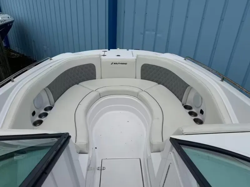Slide: The Image of Southwind 2400 SD 2024 - 13