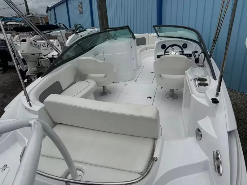 Slide: The Image of Southwind 2400 SD 2024 - 8