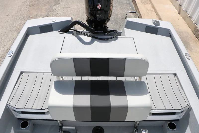 Slide: The Image of Vexus Defender 201 2026 - 27