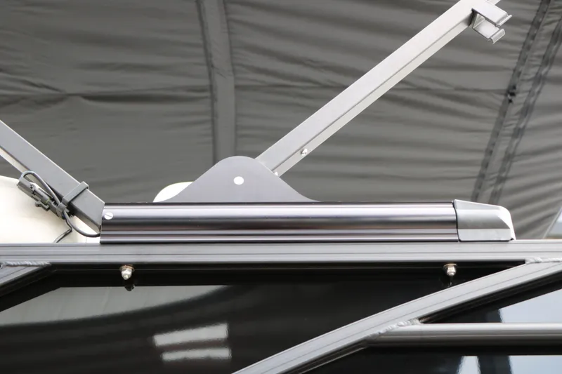 Slide: The Image of Sylvan Mirage X1 2025 - 18