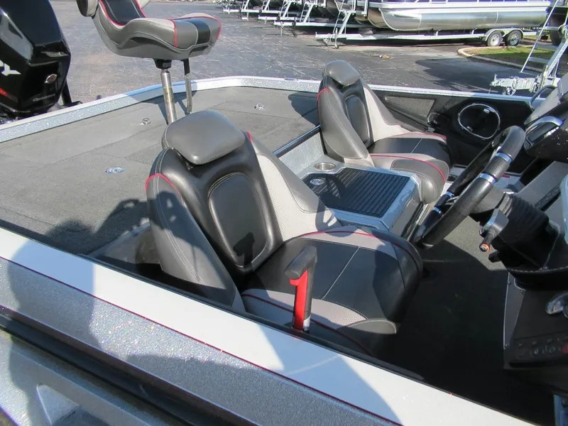 Slide: The Image of Ranger Z521 Comanche 2017 - 4