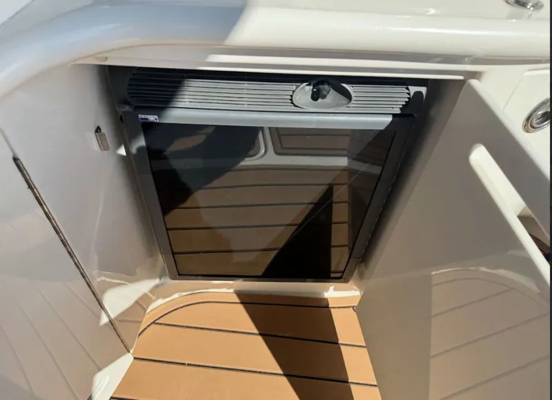 Slide: The Image of Sea Ray 290 SLX 2006 - 10