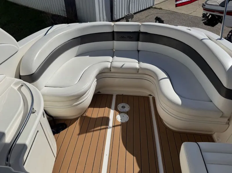Slide: The Image of Sea Ray 290 SLX 2006 - 11
