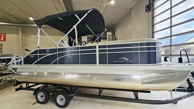 The Image of Bennington SX 21 Swingback 2019 - 1