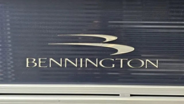 Slide: The Image of Bennington SX 21 Swingback 2019 - 21