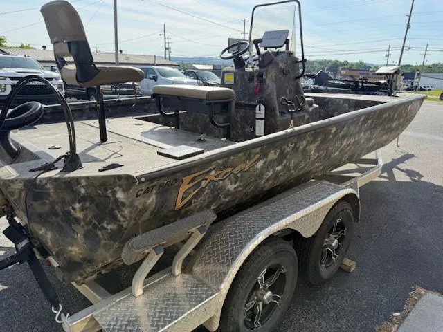 Slide: The Image of Excel Catfish Pro 21 Center Console 2023 - 2