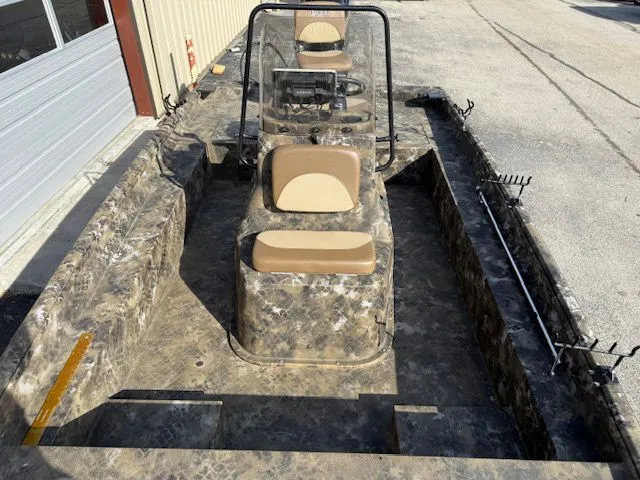 Slide: The Image of Excel Catfish Pro 21 Center Console 2023 - 6