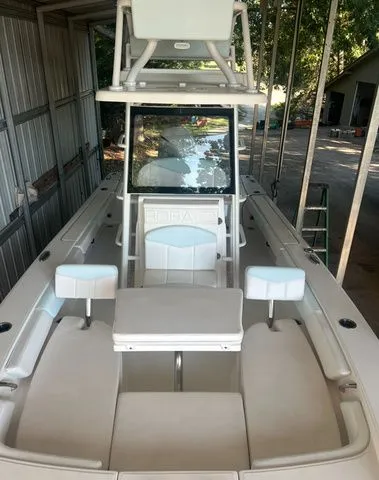 Slide: The Image of Robalo 246 Cayman SD 2019 - 3