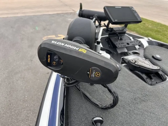 Slide: The Image of Skeeter FXR20 Apex 2022 - 13