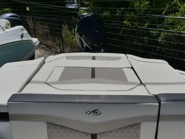 Slide: The Image of Monterey 215SS Super Sport 2023 - 5