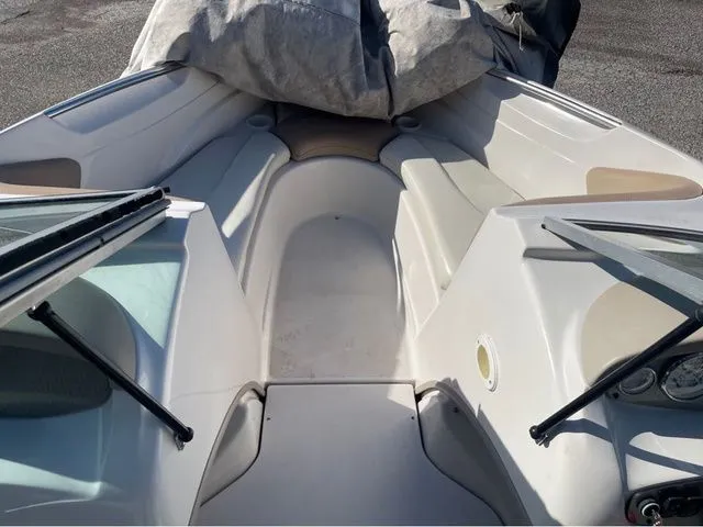 Slide: The Image of Four Winns HORIZON 190 SUN SPORT 2006 - 4