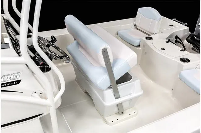 Slide: The Image of Robalo 206 Cayman 2023 - 10