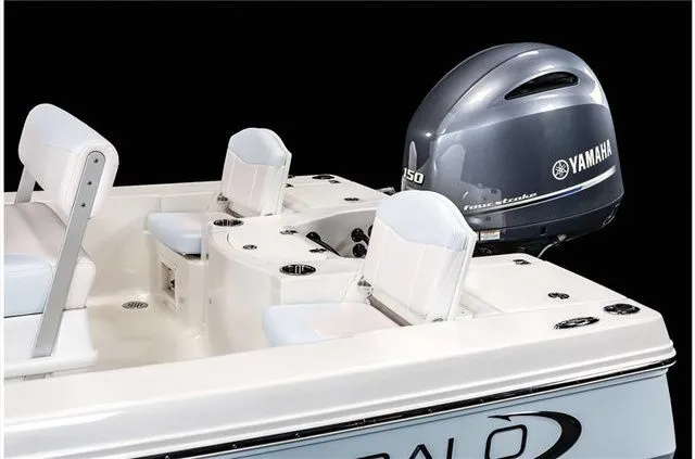 Slide: The Image of Robalo 206 Cayman 2023 - 11