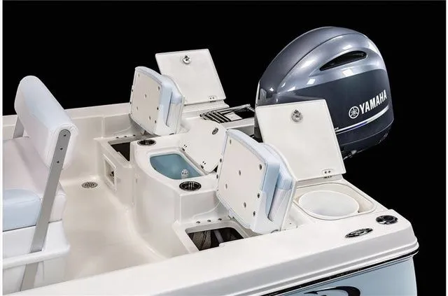 Slide: The Image of Robalo 206 Cayman 2023 - 13