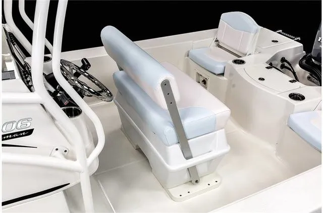 Slide: The Image of Robalo 206 Cayman 2023 - 9