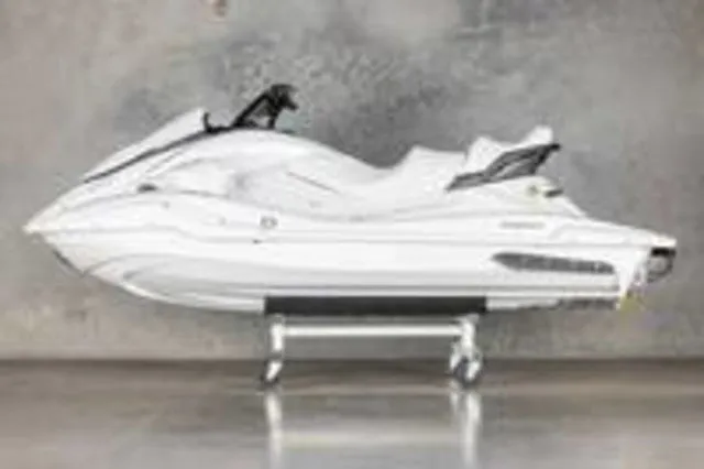 Slide: The Image of Yamaha FX Cruiser SVHO 2026 - 5