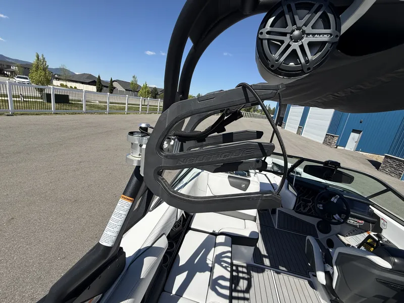 Slide: The Image of 2018 Nautique Super Air Nautique GS22 interior with speaker. - 17
