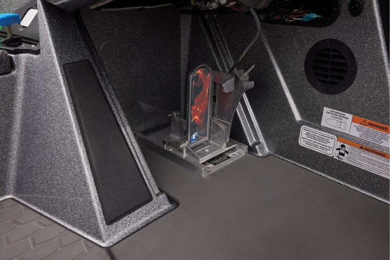 Slide: The Image of Ranger Z520R Cup-Equipped 2025 - 33