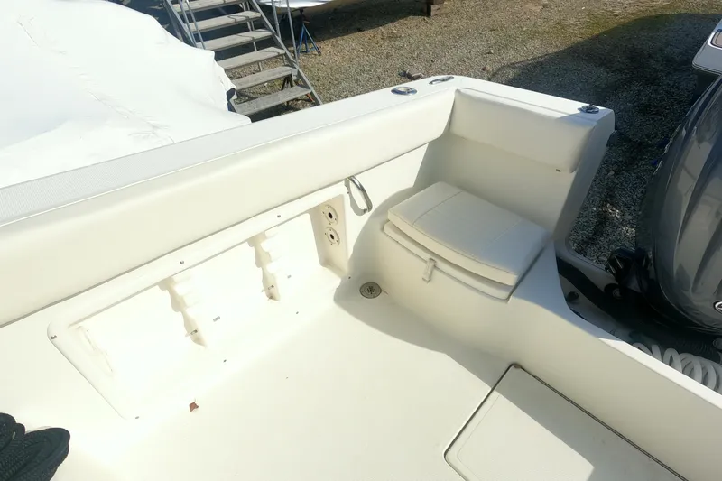 Slide: The Image of 2009 Hydra-Sports 2000 WA boat interior with seating and storage compartments. - 15
