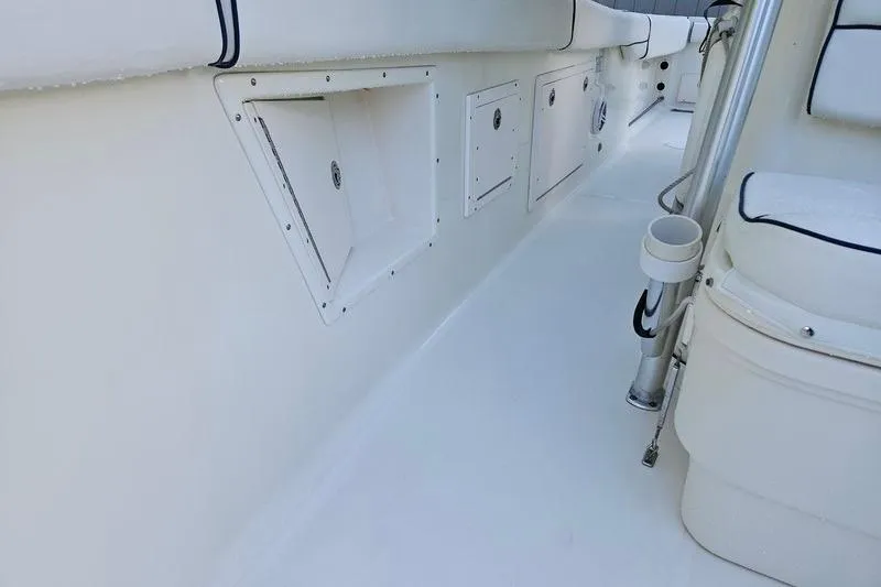 Slide: The Image of 2006 Hydra-Sports Vector 2900 CC interior with storage compartments and seating. - 31