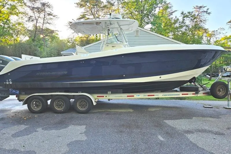Slide: The Image of 2006 Hydra-Sports Vector 2900 CC boat on trailer, parked outdoors. - 5