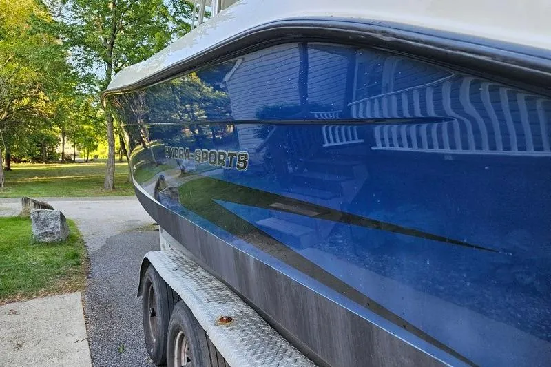Slide: The Image of 2006 Hydra-Sports Vector 2900 CC boat on trailer, parked outdoors. - 8