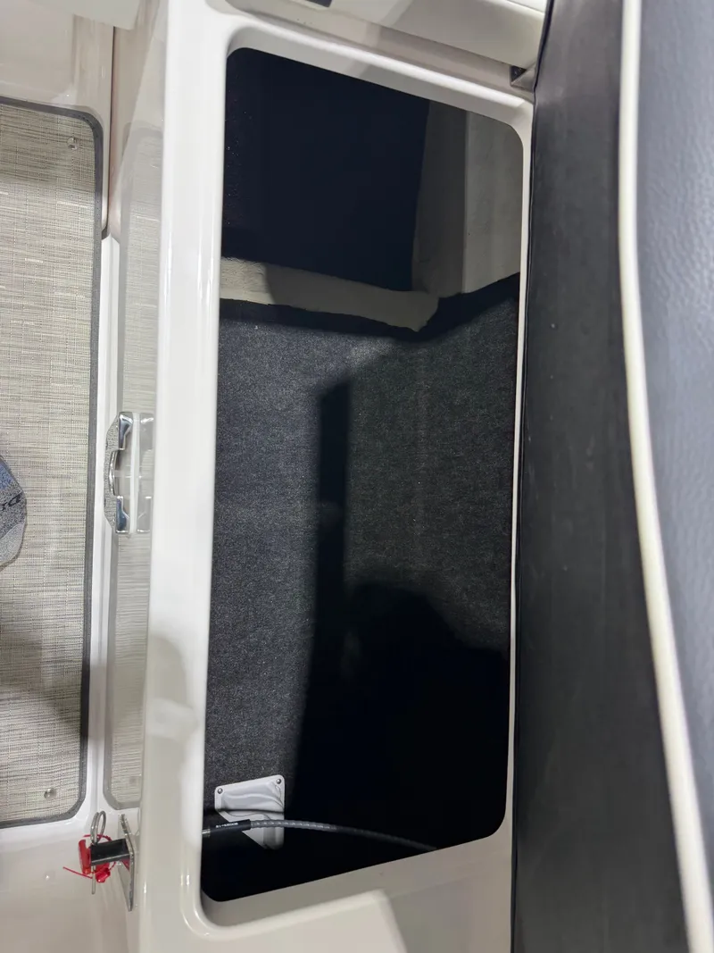Slide: The Image of Interior of 2016 Regal 24 FasDeck RX boat. - 19