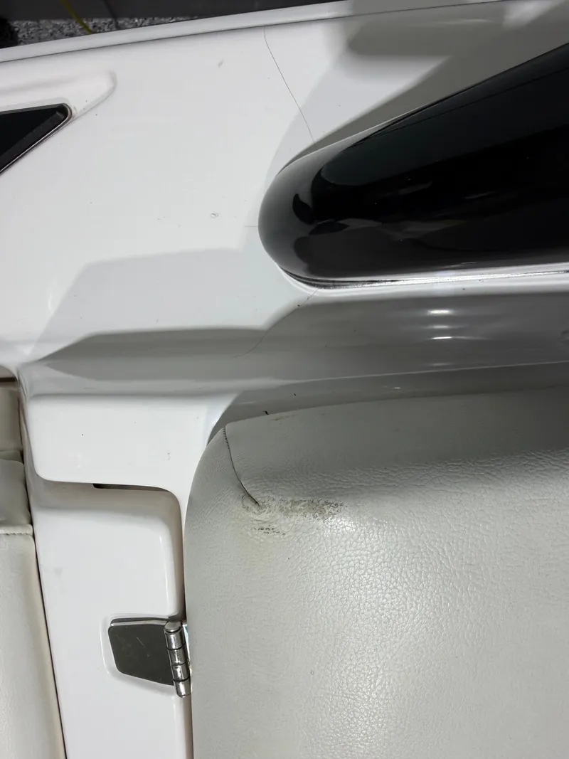 Slide: The Image of Close-up of a 2016 Regal 24 FasDeck RX boat part. - 20