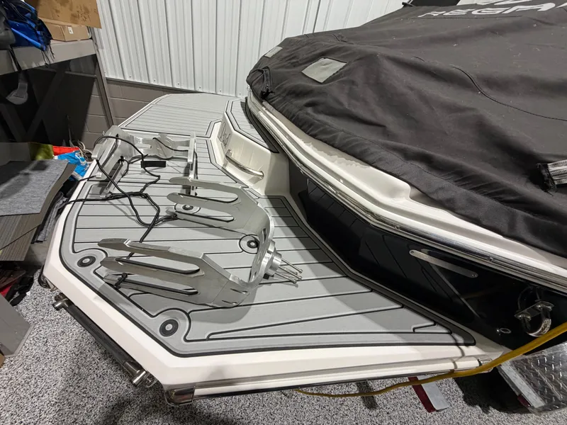 Slide: The Image of 2016 Regal 24 FasDeck RX boat with cover and accessories. - 3