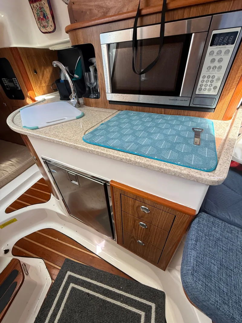 Slide: The Image of Galley area of the 2011 Pursuit 315 OS yacht. - 7