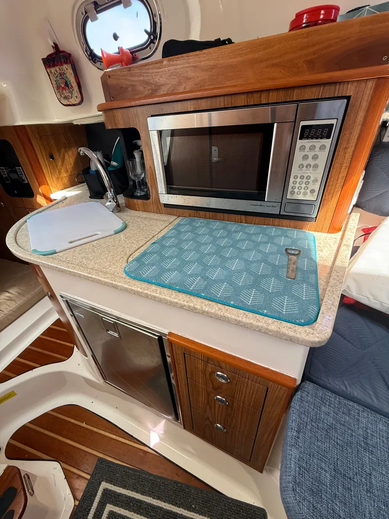 Slide: The Image of Galley in a 2011 Pursuit 315 OS yacht. - 8