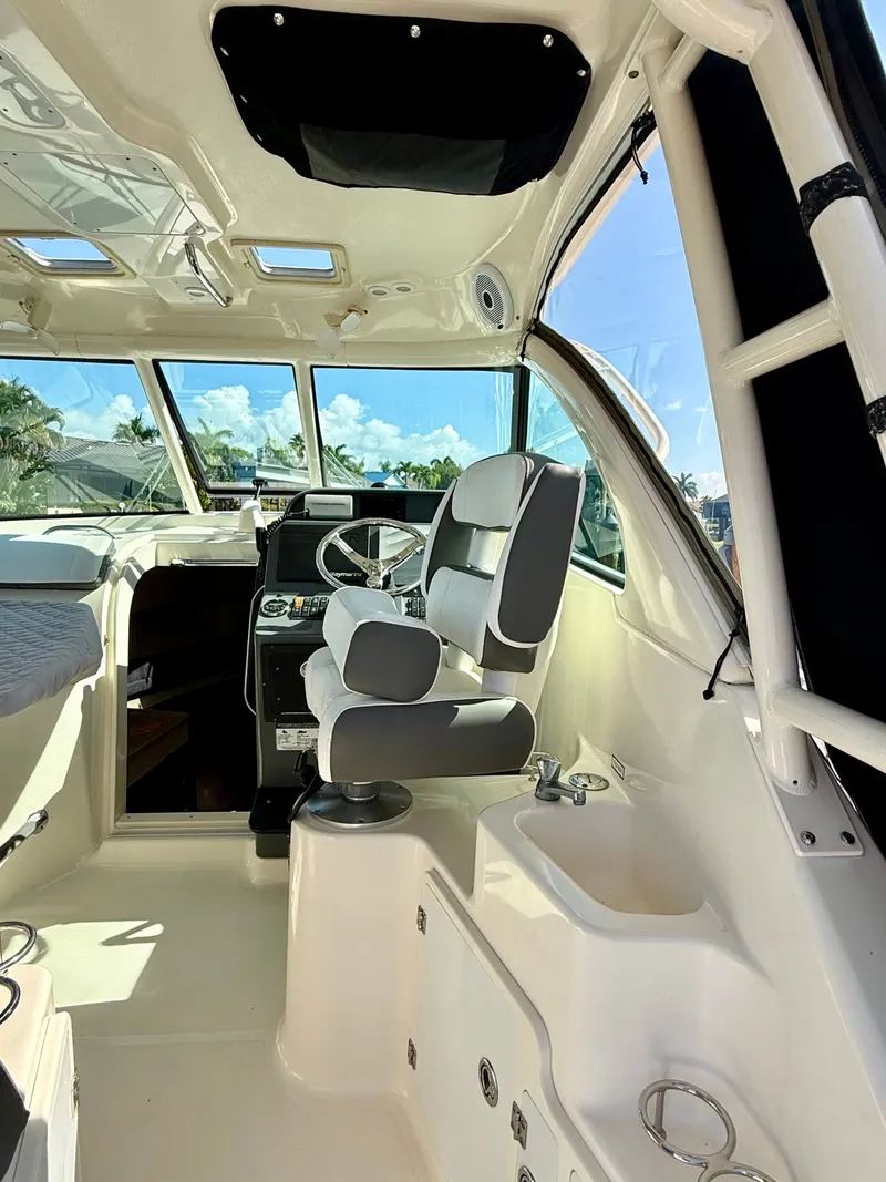 Slide: The Image of Pursuit OS 315 Offshore 2011 - 21