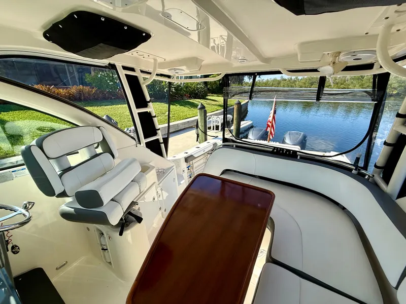Slide: The Image of Pursuit OS 315 Offshore 2011 - 25