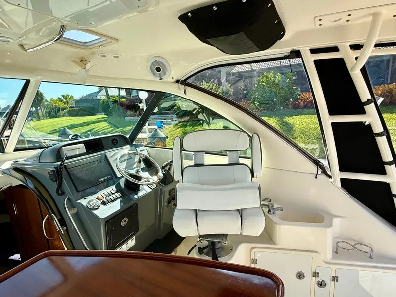 Slide: The Image of Pursuit OS 315 Offshore 2011 - 26