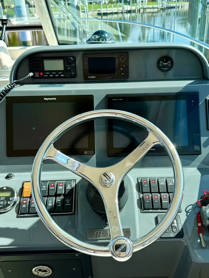 Slide: The Image of Pursuit OS 315 Offshore 2011 - 32