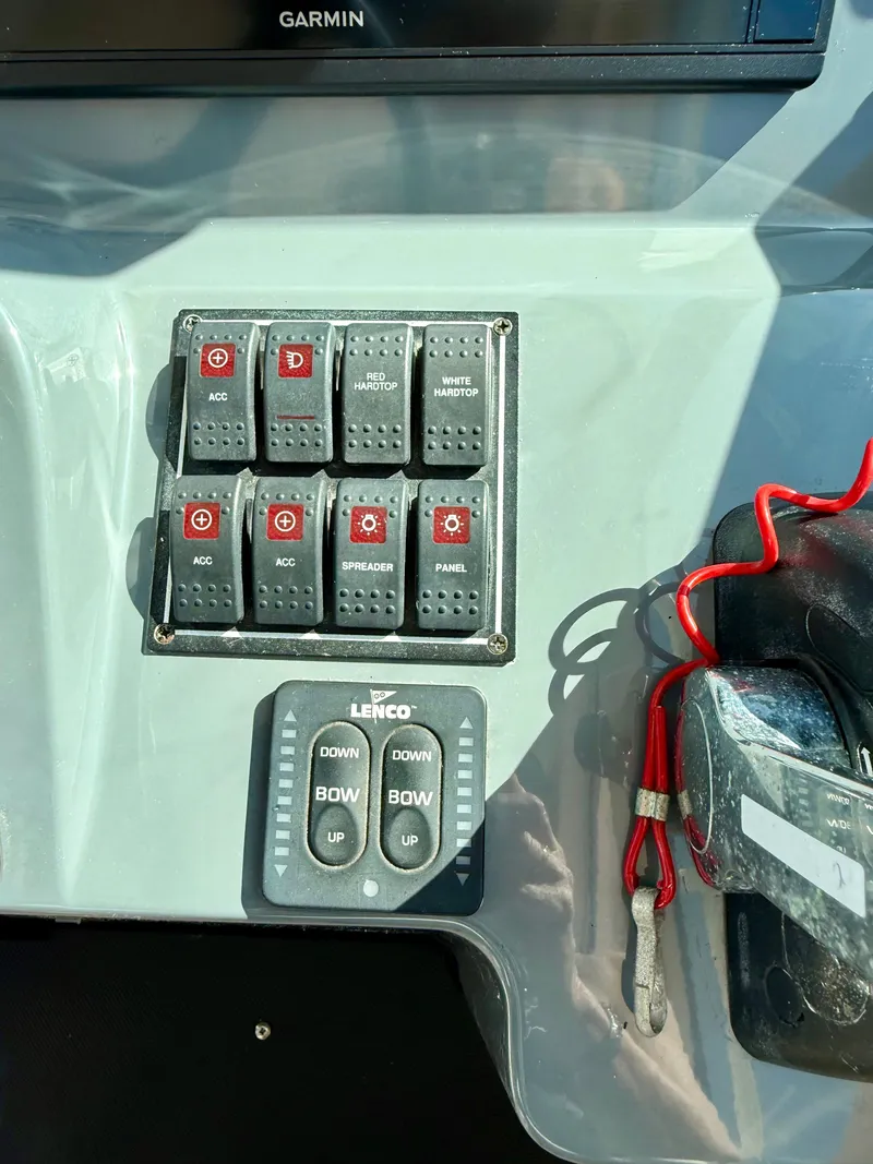 Slide: The Image of Pursuit OS 315 Offshore 2011 - 36