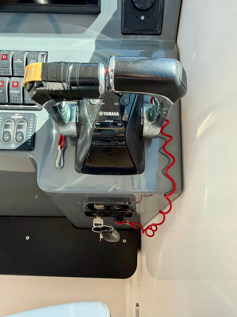 Slide: The Image of Pursuit OS 315 Offshore 2011 - 37