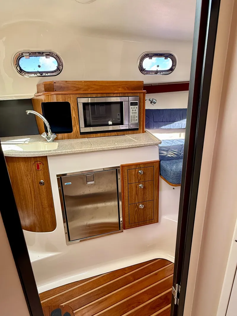 Slide: The Image of Pursuit OS 315 Offshore 2011 - 54
