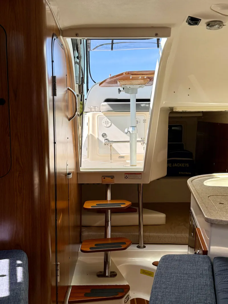 Slide: The Image of Pursuit OS 315 Offshore 2011 - 62