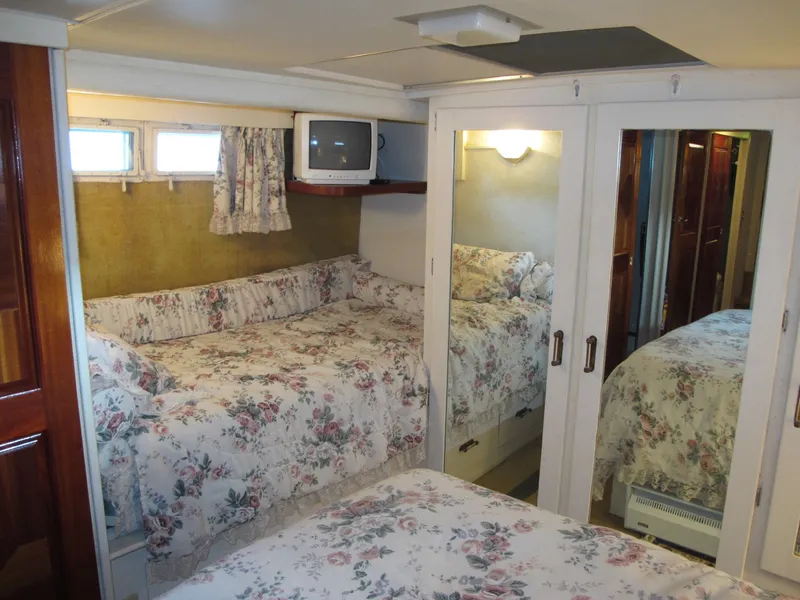 Slide: The Image of Chris-Craft 57 Constellation 1971 - 53
