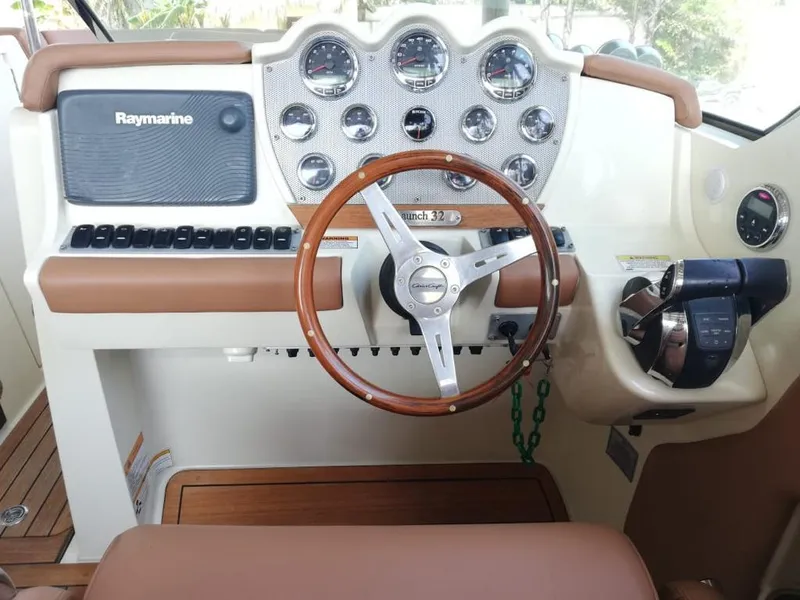 Slide: The Image of 2014 Chris-Craft Launch 32 boat helm with Raymarine system. - 6
