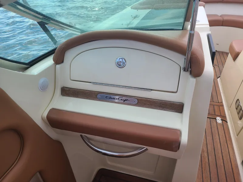 Slide: The Image of Interior view of a 2014 Chris-Craft Launch 32 boat. - 9