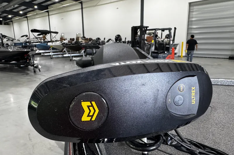 Slide: The Image of 2022 Ranger Z520R boat with Minn Kota Ultrex trolling motor in showroom. - 8