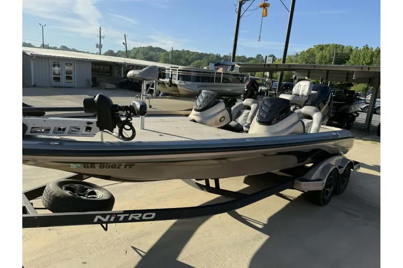Slide: The Image of 2018 Nitro Z21 Pro fishing boat on trailer in outdoor dealership lot. - 15