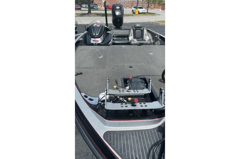 Slide: The Image of 2017 Ranger Z518 Cup-Equipped boat interior with seating and equipment. - 10