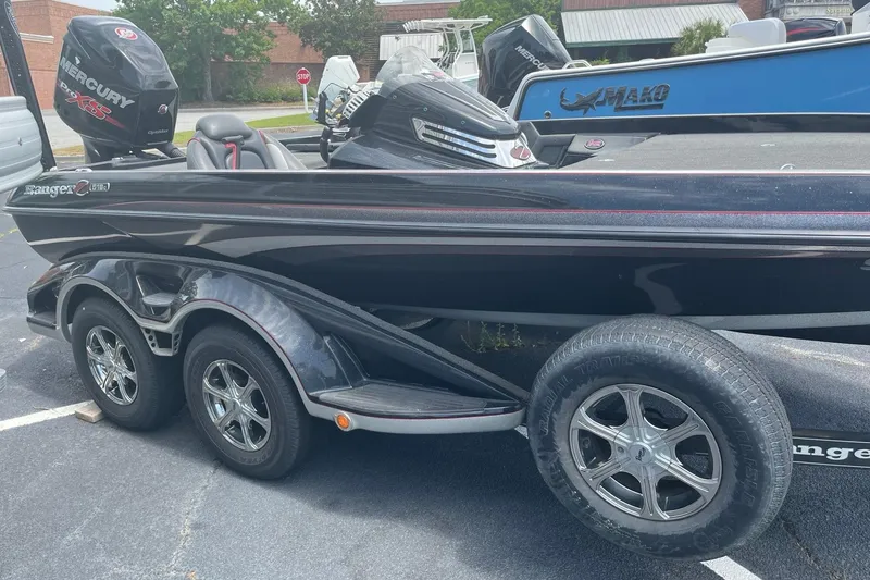 Slide: The Image of 2017 Ranger Z518 Cup-Equipped boat with Mercury engine on trailer. - 8