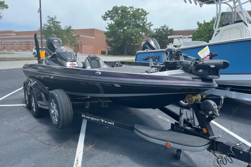 Slide: The Image of 2017 Ranger Z518 Cup-Equipped boat on trailer in parking lot. - 9